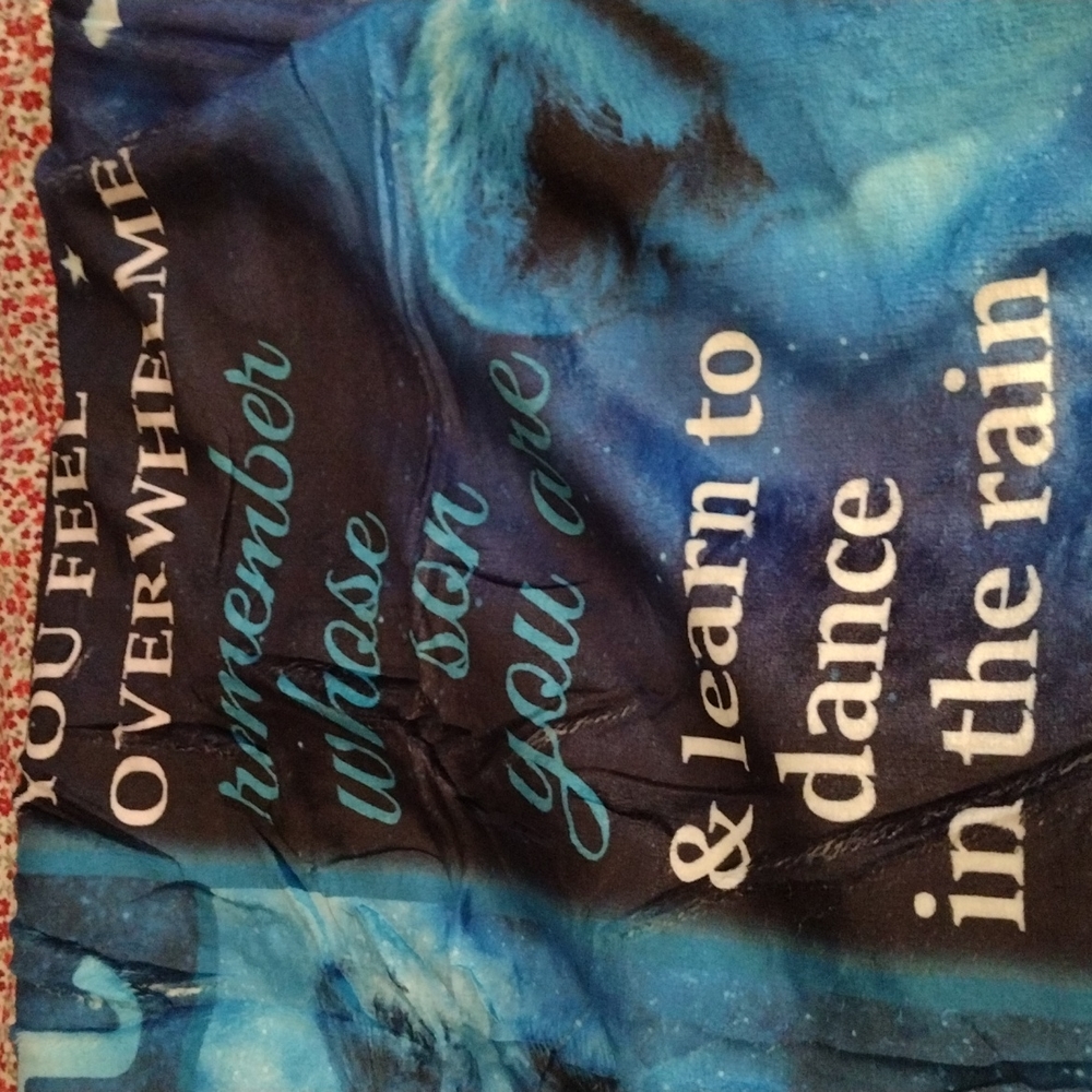 Throw Blanket - Picture 4 of 5